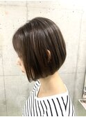 丸みボブ×ライトアッシュ