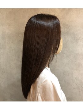 モイ(moy) ブラウンベージュ