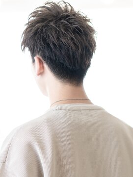 ヴィアラ 自由が丘(VIALA) 【VIALA 自由が丘】束感×ツーブロック