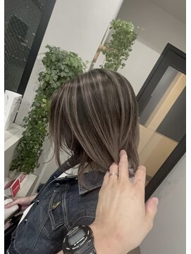 リグ 横浜(Lig.) ハイライトカラーグレージュカラーブリーチダブルカラー横浜駅