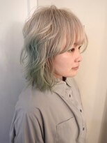 レコ 渋谷(LECO)&nbsp;ホワイトミントデザインカラーレイヤーセミディヘア