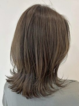 ココル 土呂店(CoCoLu) ミディアムレイヤー×くすみベージュ