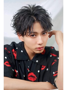 アイトーキョー 渋谷(AI TOKYO) ツイストフェザーパーマ