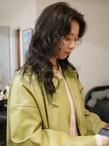 ヒミ(HIMI)&nbsp;レイヤーカットパーマウルフプライベートサロンマンツーマン30代
