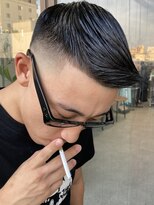 ドッグス 柏(Dawgs) フェザーアップ フリンジカット テーパーフェード