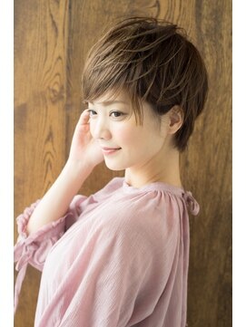 エル(LE) ひし形シルエットグレージュエアリーショート