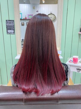 パワーオブヘアーセイカ(Power of Hair Seika) ストレートヘアのグラデーションカラーレッド♪