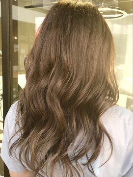 ニューヨークニューヨーク 海老江店(NYNY) ミルクティーカラー