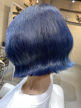 カラリア(COLORIA) 【ブリーチオンカラー☆】すずらんボブ×マリンブルー♪