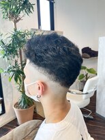 アトリエアルシュ(atelier ARCHE) フェード ベリーショート