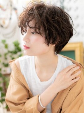 カバーヘア ブリス 志木南口駅前店(COVER HAIR bliss) アシンメトリーなくせ毛風マッシュショートa志木20代30代40代