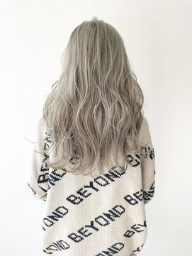 ダット(Dat) ホワイトアッシュブロンド/20代30代40代