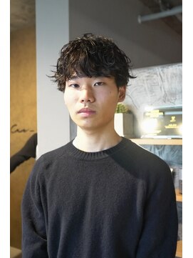 キュー(Cue_) 外国人寝癖風スパイラル王道マッシュパーマ 1【影山】