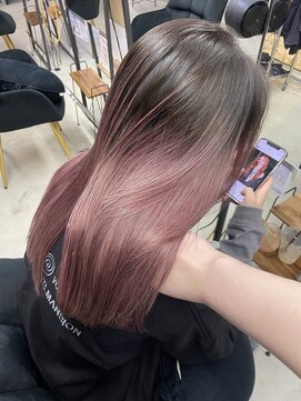 コル サッポロ(col sapporo) シャドールーツ×ピンク