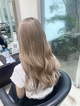 ブランシェ 西松山店 ミルクティーベージュ