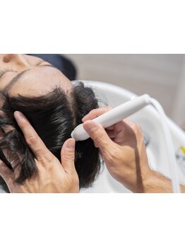 【東京駅直結】真のカッコよさを求めるなら《髪・頭皮・眉》をセットでケア！眉パーマで毛流れを整えて。