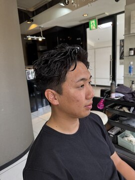 アイズ 海老名(AIZU) リバースパーマ　ラルフカール　海老名パーマ　眉毛　メンズ