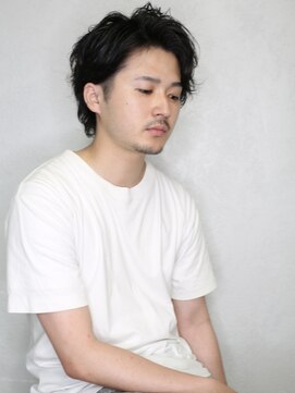 バース(BIRTH) 【BIRTH】天神駅5分　　アップバングフェザーパーマ