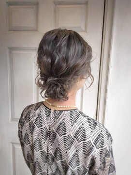 アロマ ヘアー ルーム 新宿3号店(AROMA hair room) シニヨン お呼ばれヘア ヘアセット