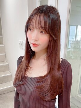 レア 表参道(L'ea) ・大人ガーリーダークアッシュミディアムレイヤー似合わせカット