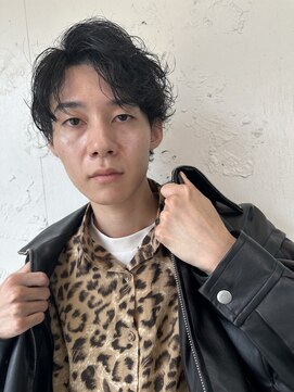 ロミーオム 本厚木(ROMMY. Homme) 刈り上げツーブロックスパイラルパーマメンズヘア