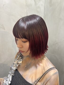 オルロバイイザ(ORLO by IZA) 〇バーガンディチェリーレッド艶髪カラーレイヤーカット