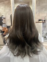 ハコ(H.A.Co) オリーブベージュです。