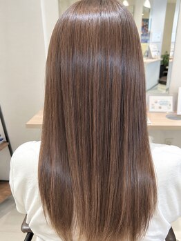 ヘアーサロン ビーネ(Hair salon Bi-ne)の写真/大人女性の髪質改善カラーで乾燥対策も！白髪ぼかしで潤うツヤ髪へ変身♪