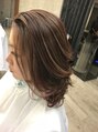 ブランシェ(Blanche) 2色のハイライトで立体感のあるスタイル