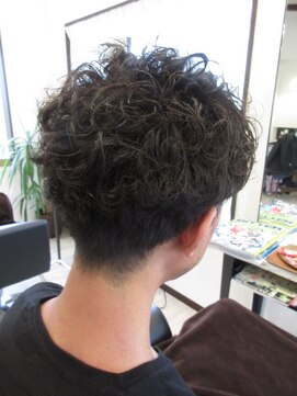 コア フィール ア デイ(COIFFURE A DAY) メンズカーリー