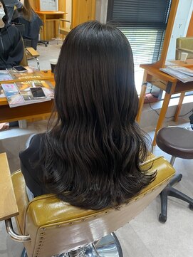 サニー 梅田(Sun.ny) レイヤースタイル×赤みなしアッシュカラー
