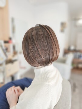 ツナグ(TSUNAGU) ☆丸みのあるショートボブ×透明感カラー