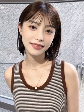 メゾンアクア 表参道(Maison ACQUA) +切りっぱなしボブルフ/黒髪ネビージュ/小顔ワンレン/縮毛矯正