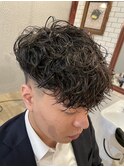 外国人風スキンフェードパーマ