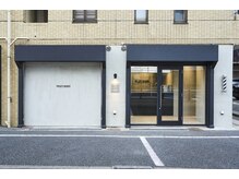プライベートバーバー 武蔵小杉 新丸子(PRIVATE BARBER)の雰囲気（新丸子駅徒歩4分、武蔵小杉駅徒歩10分！お店の前に2台駐車可能！）