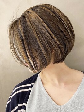 ピークアブー 原宿ハラカド(PEEK-A-BOO) ショート /ハイライト /ケアブリーチ /簡単スタイリングヘア