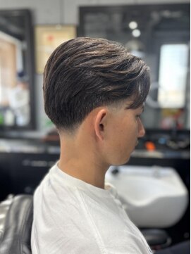 バーバーショップライズ 2nd(barber shop RAIzE) テーパーフェード