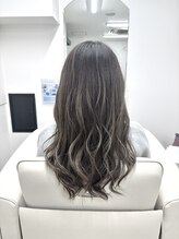 ラレデンシ 仙台東口店(LA LEDENSI) ハイライトカラー