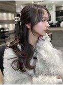 顔まわりカット オリーブベージュ ポニーテールフェイスレイヤー