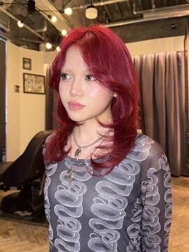 ブロック ジャポン(bloc japon) ミディアムレイヤー　ハッシュカット チェリーレッド/AIRI