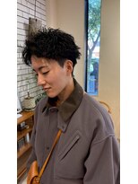 シフト(SHEEFT)&nbsp;メンズヘアツイストパーマ黒髪無造作抜け感簡単スタイリング
