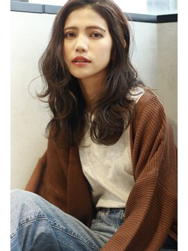 ローバー(ROAVER) 毛先パーマ風ヴィンテージミディ