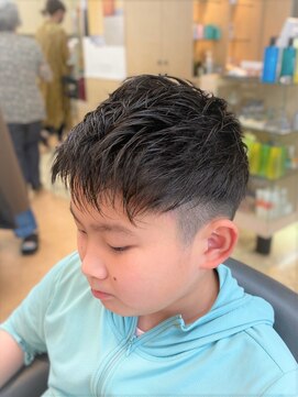 エリカ 美容室 【キッズカット】ツーブロックショート