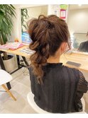 編みおろしポニーテール
