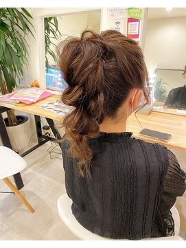 ヘッズ(HEADZ) 編みおろしポニーテール