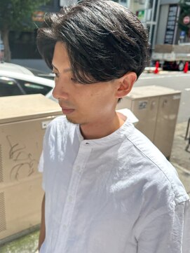 フー(hu) 刈り上げツーブロック センターパート