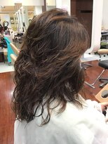 美容室ラディシュ 20代30代40代くせ毛風パーマブルージュナチュラル透明感