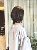 大人女子人気　動きのあるレイヤーボブ