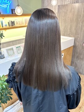 スカイ(SKY) 透明感カラー/髪質改善/縮毛矯正/韓国風レイヤーカット