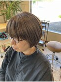 ショートボブ